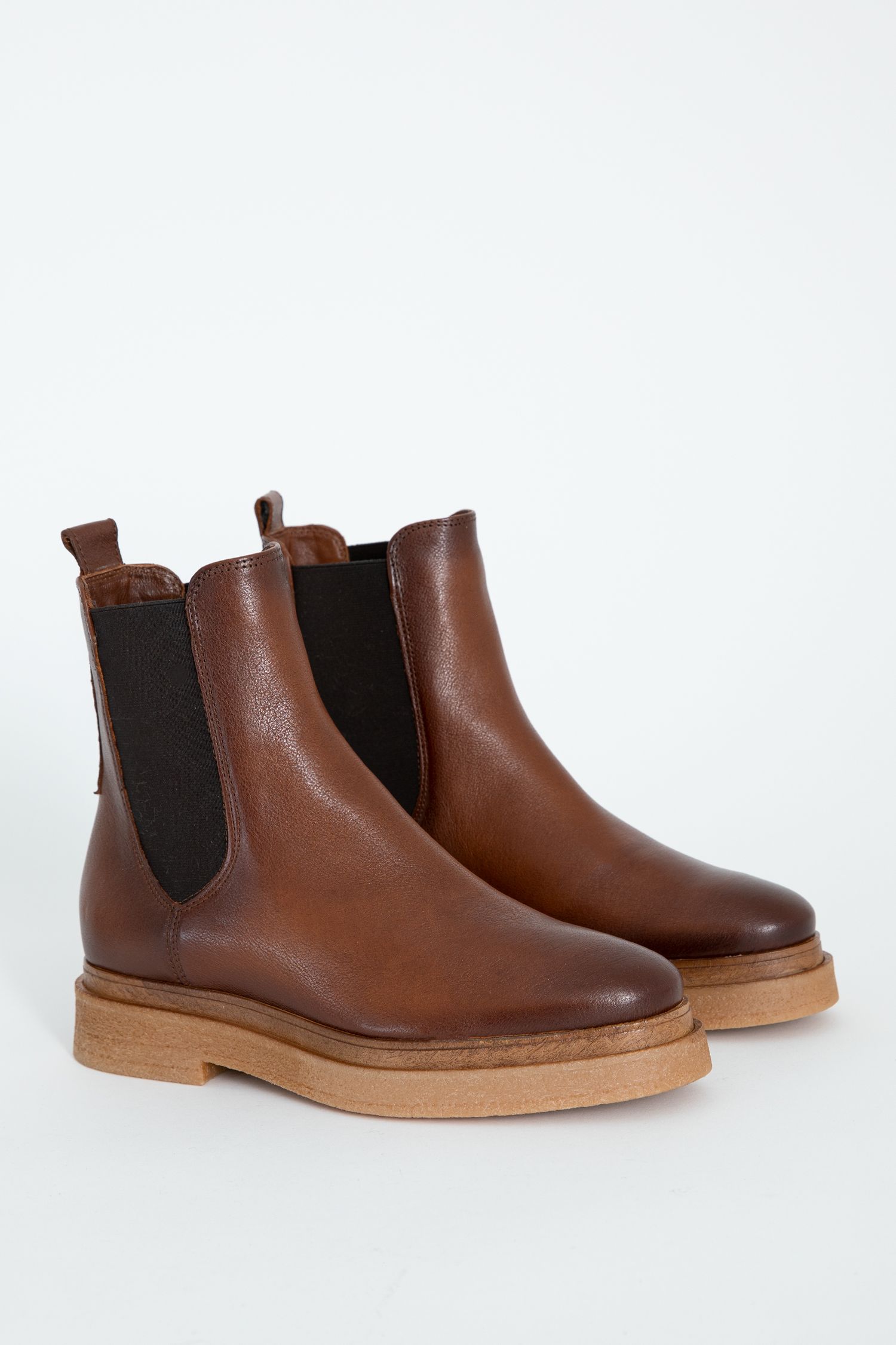 chelsea-boots-braun-384mka-1.jpg